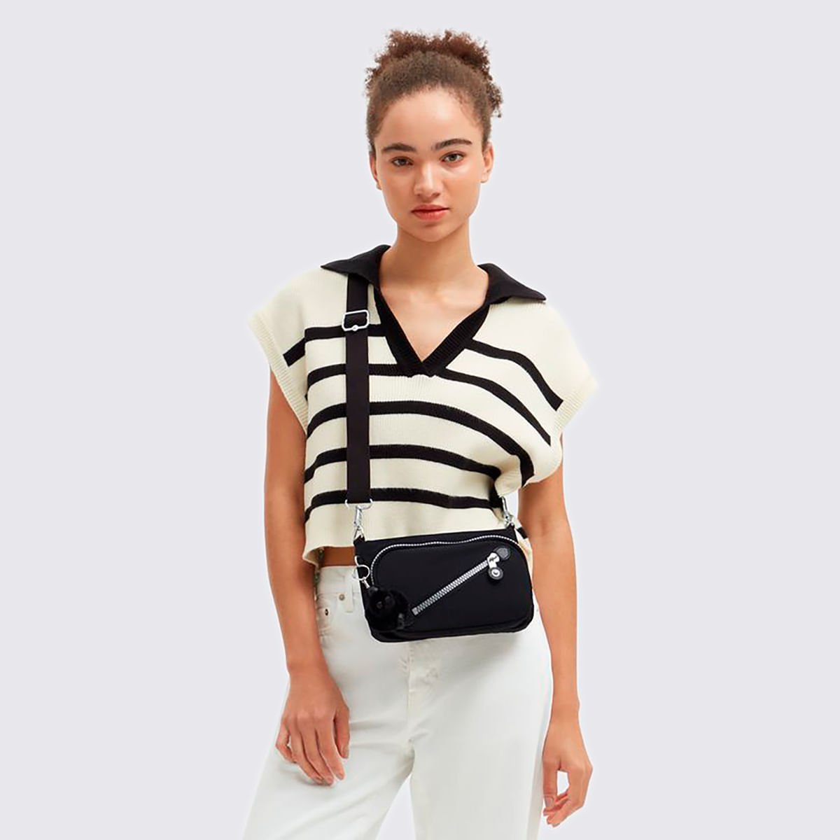 Bolsa Kipling New Milos Preto I48741RE Preto 6