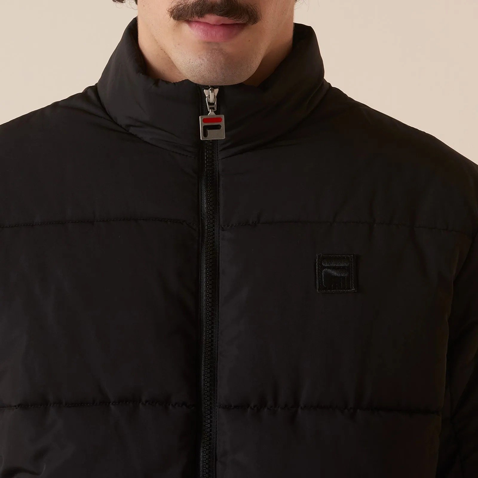 JAQUETA FILA UC PUFFER 1298629 PRETO MASCULINO Preto 5