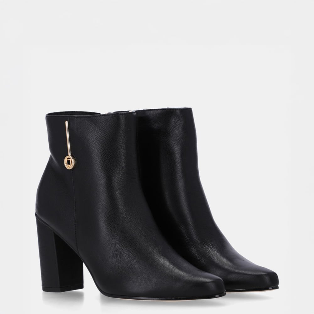 Bota Cano Curto Saara Preto - 56510030 Preto 3