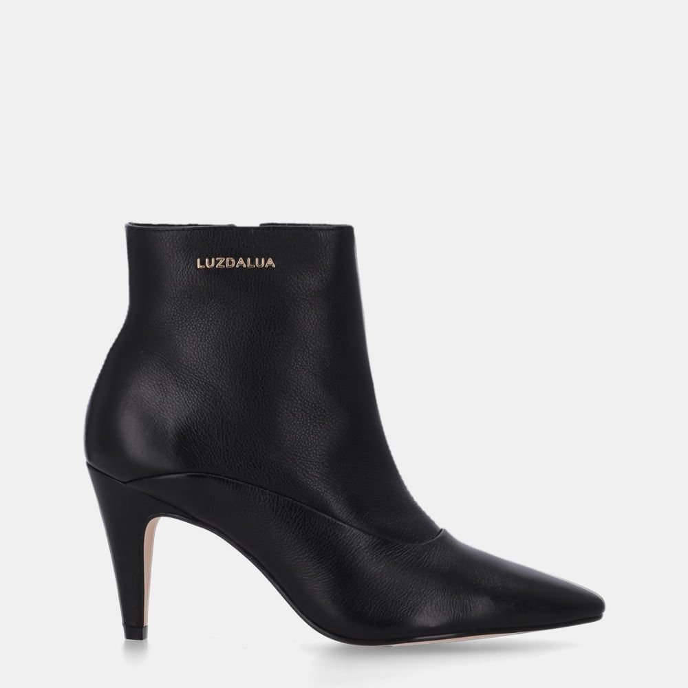 Bota Cano Curto Saara Preto - 81060006