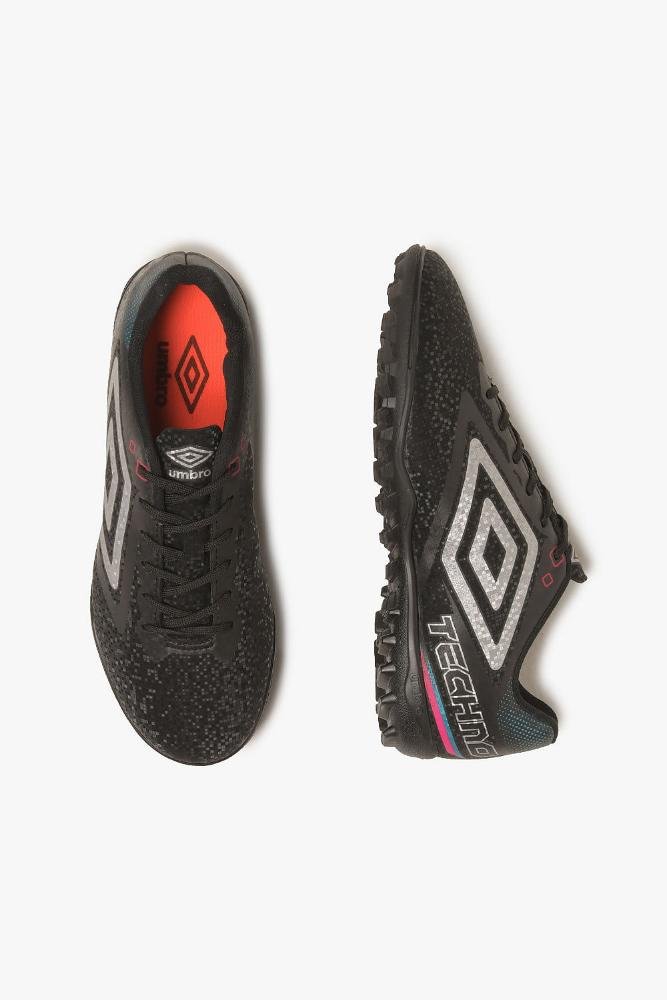 Chuteira Umbro Techno II Society Preto 3