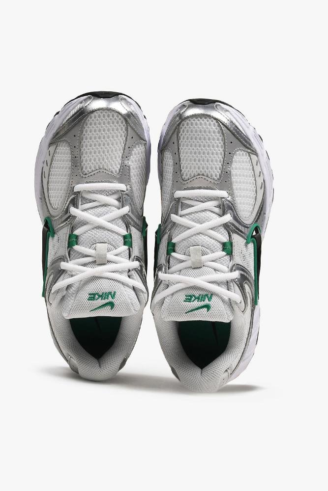 Tênis Nike V5 RNR Branco/Prata 6