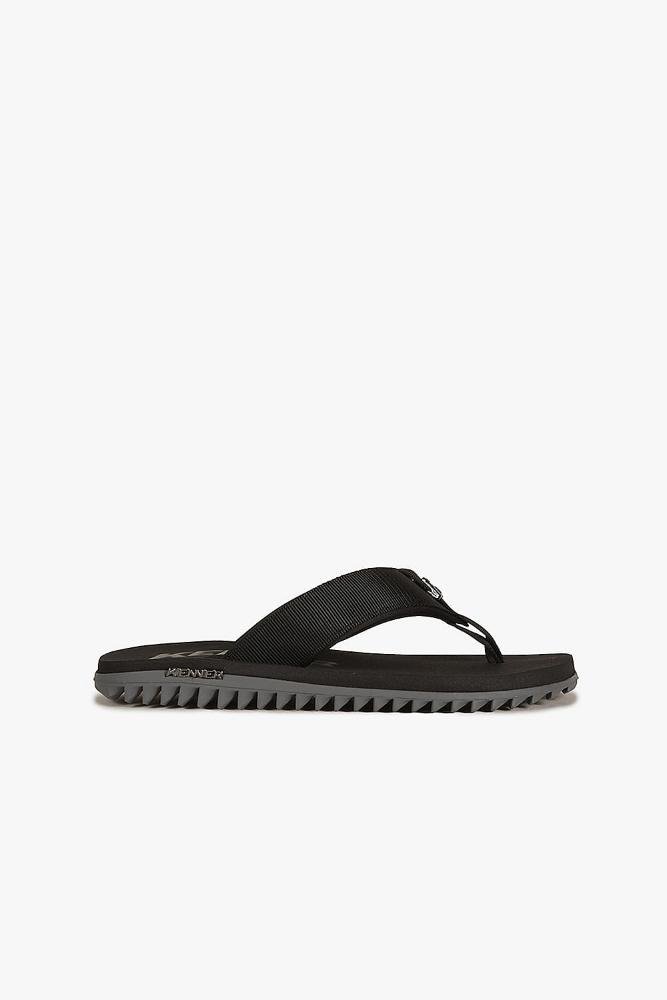 Chinelo Kenner Kivah