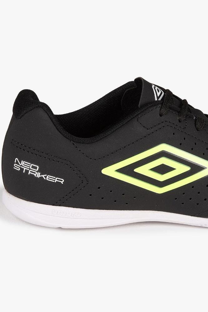 Chuteira Masculina Futsal Umbro Neo Striker Preto 2