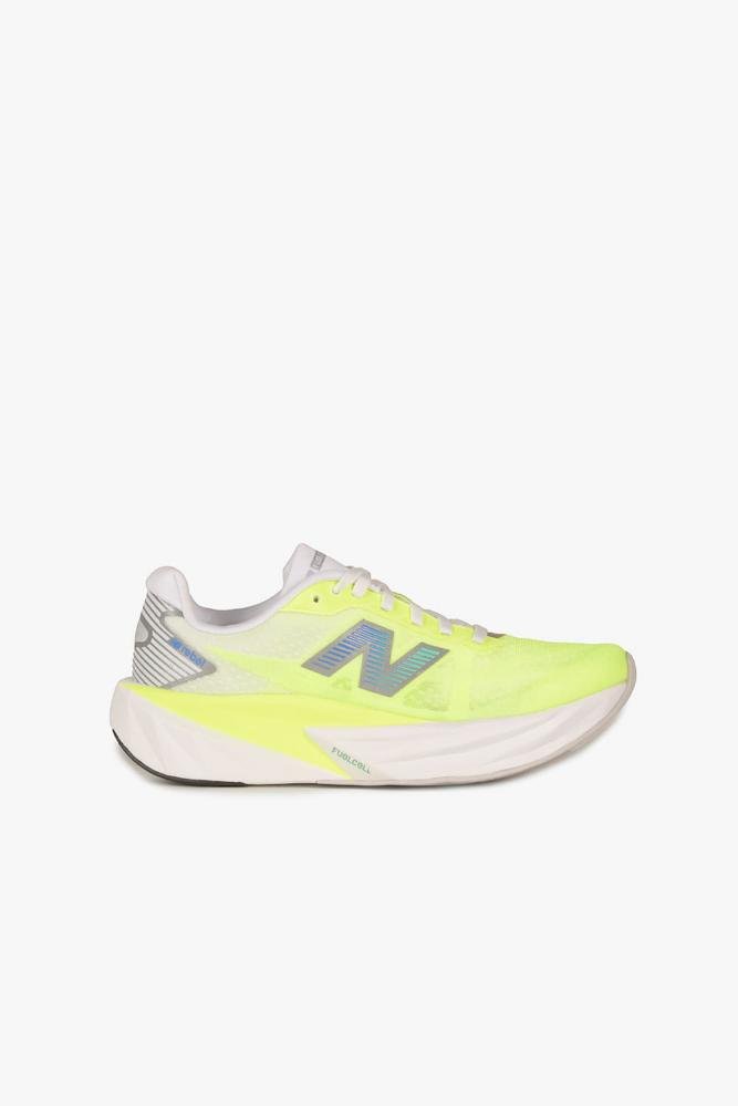 Tênis New Balance Rebel V5