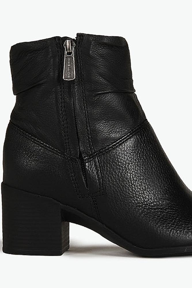 Bota Feminina Cano Médio Bottero Tuane Preto 2