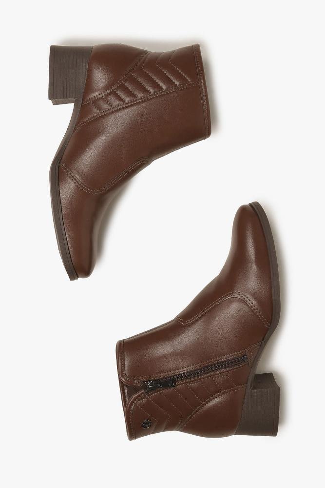 Bota Feminina Cano Curto Dakota Soraia Café 3