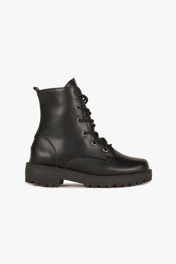 Bota Feminina Coturno Cortes Teodora