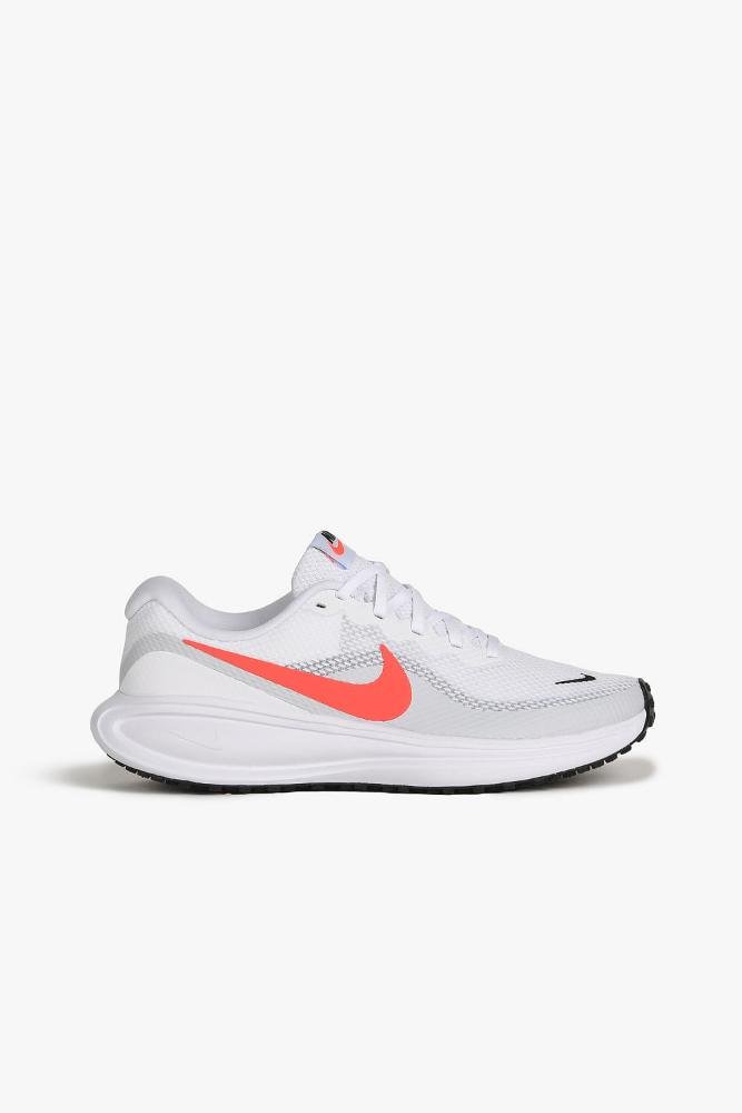 Tênis Nike Revolution 8