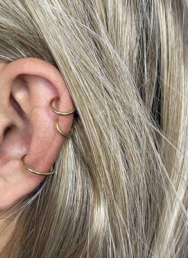 Piercing Argola Lisa - Clicker Segmento - Titânio G23 / Ouro PVD Dourado 2