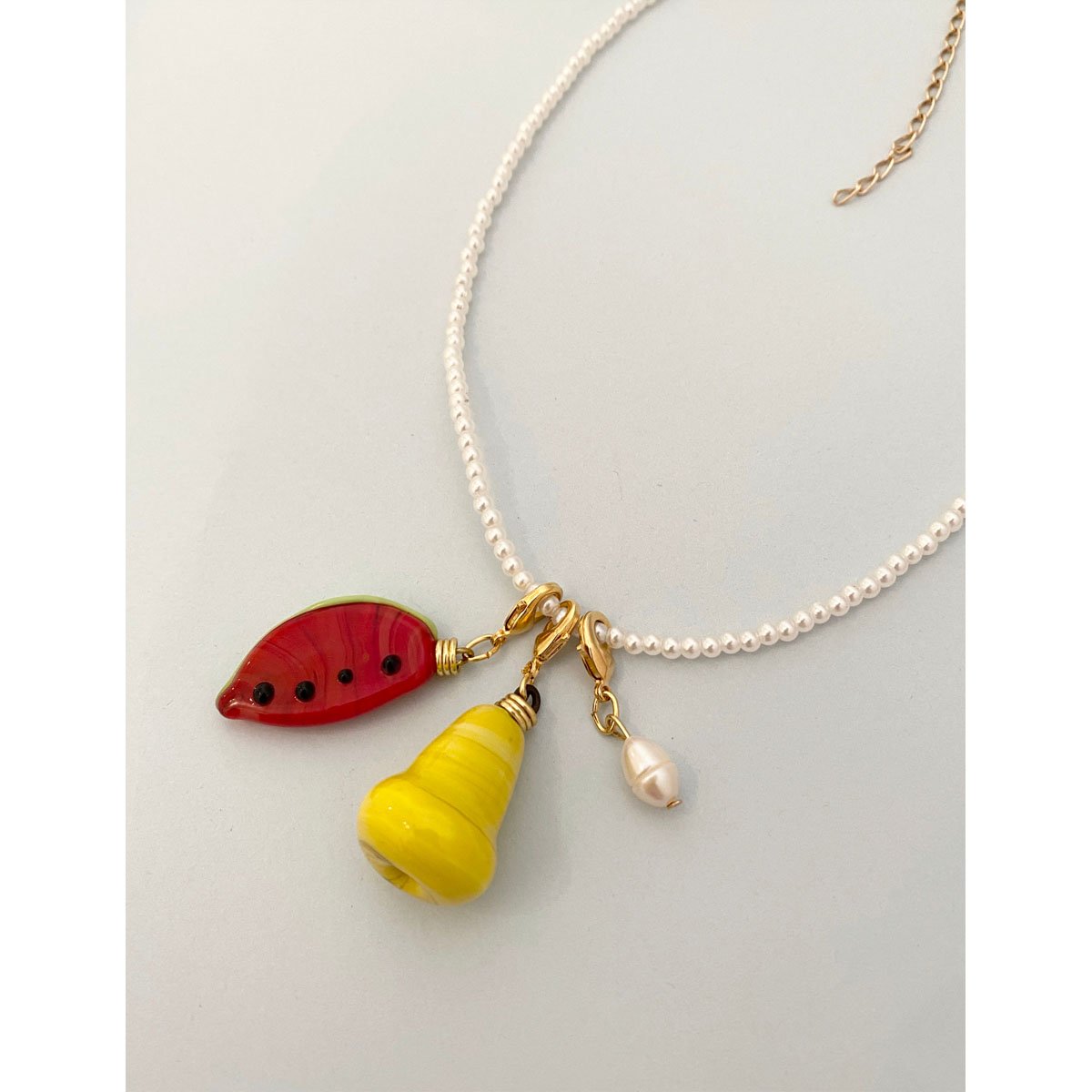 Colar com Pingente Cecília Branco 3