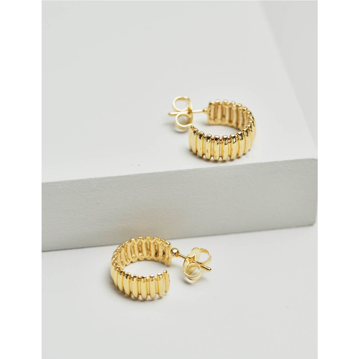 Brinco Argola Textura Dourado Dourado 3