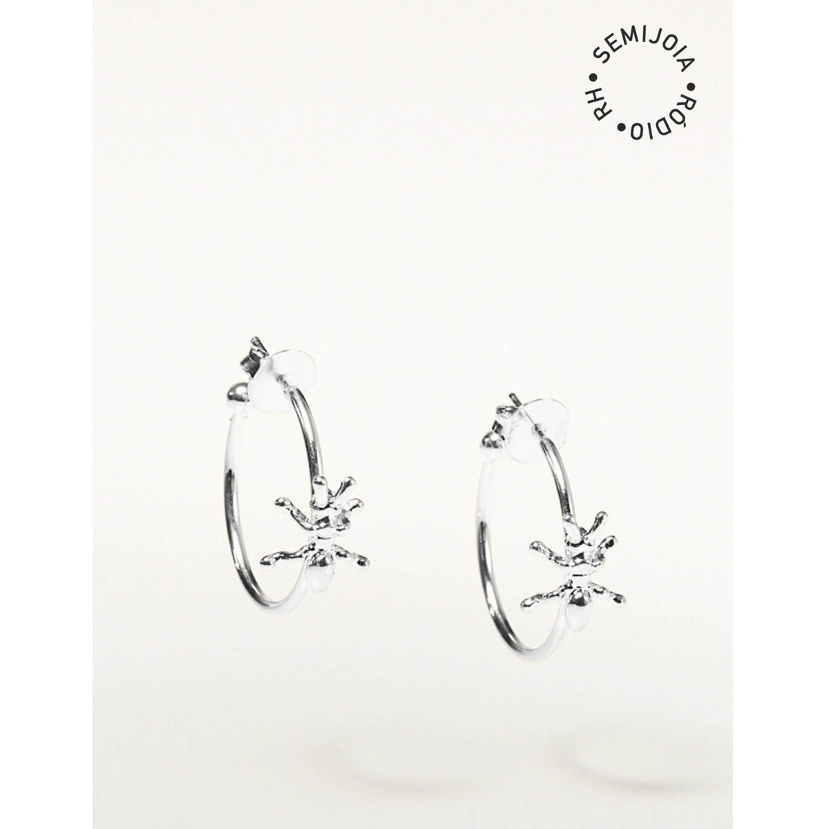Brinco Argola Essential M Formiga Banho de Ródio - Semijoia