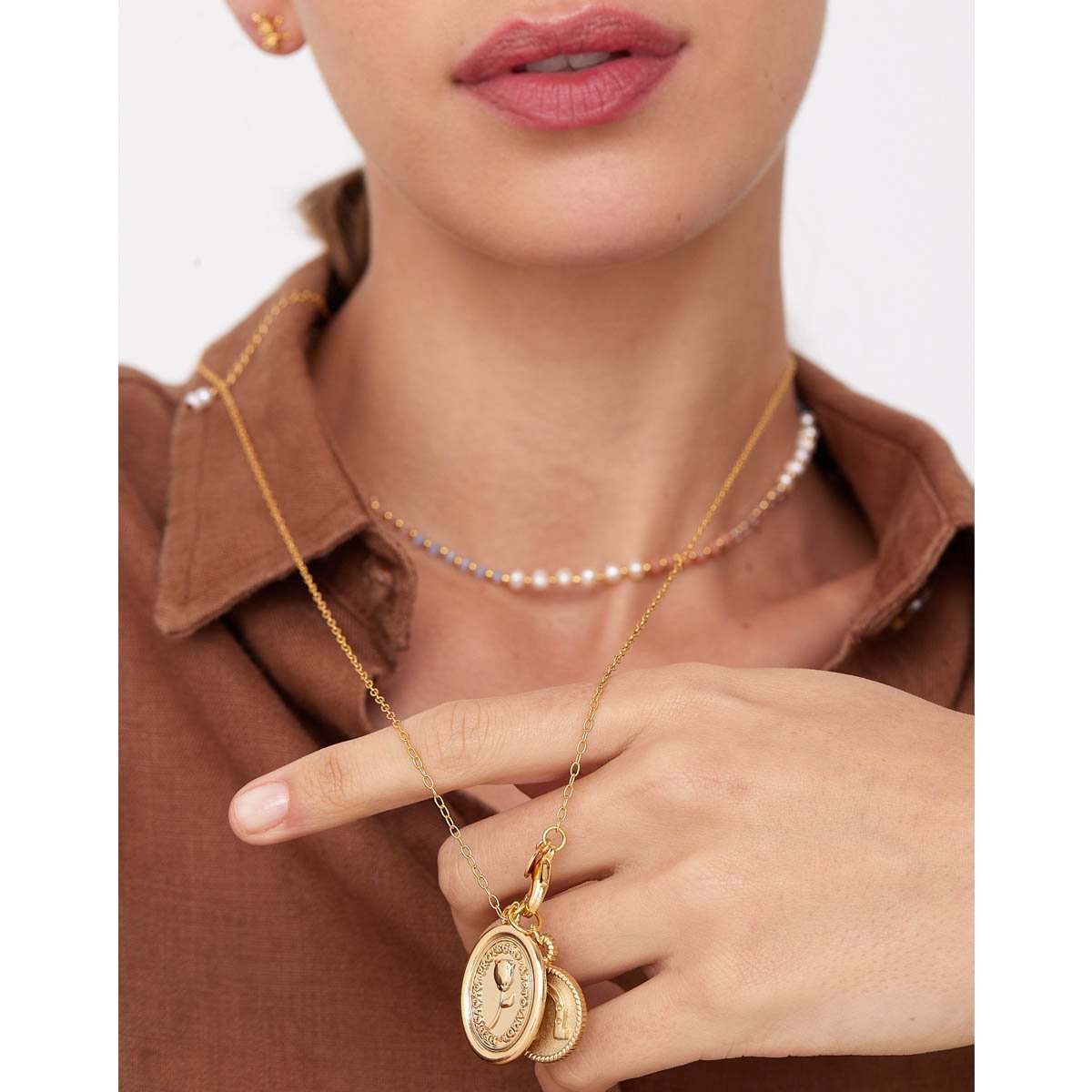Colar Girl With Pearl Delicadinho Pérolas Barrocas Dourado 3