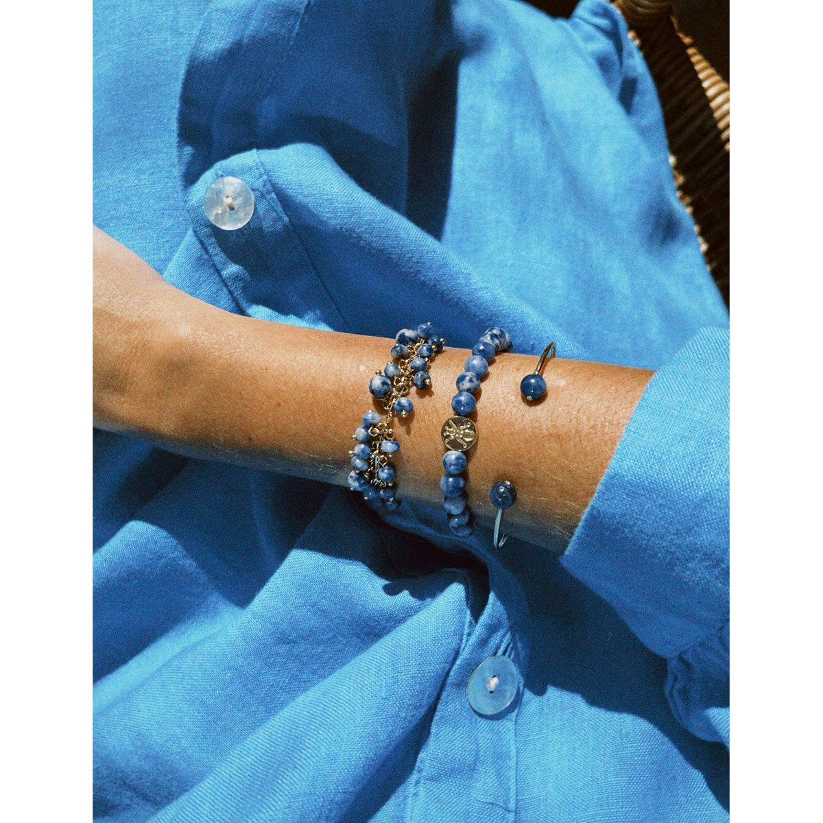 Pulseira Sodalita Azul com Banho Dourado Azul 2