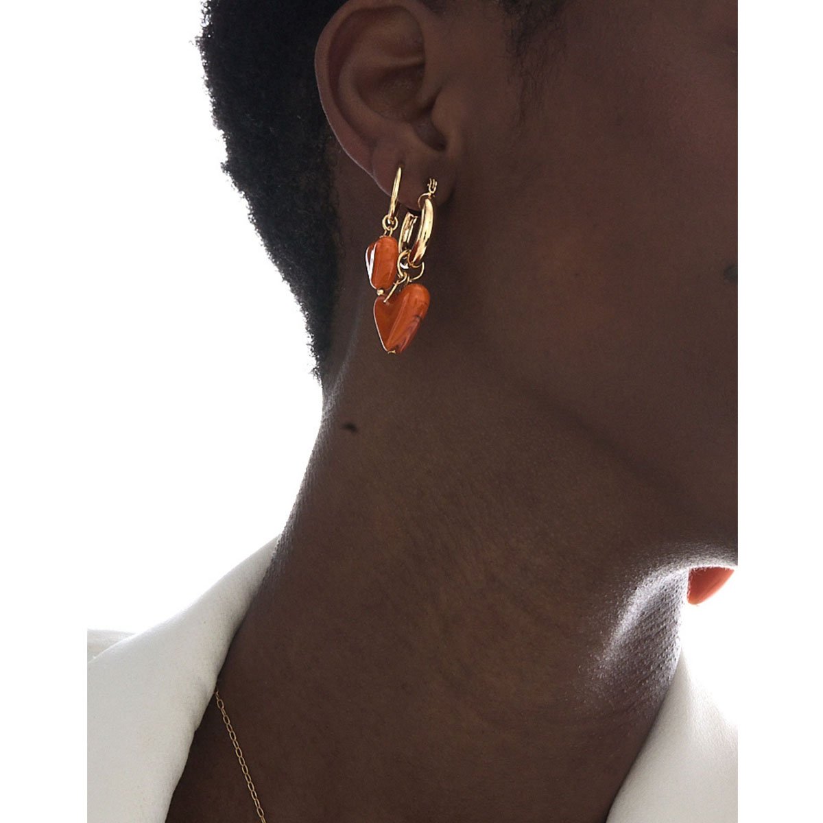 Brinco Coração Laranja Maxi com Banho Dourado Laranja 2