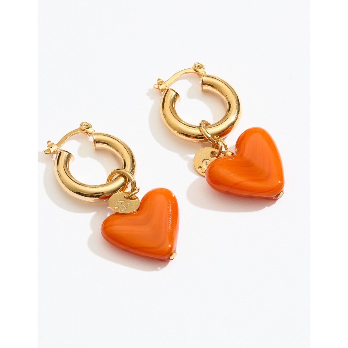 Brinco Coração Laranja Maxi com Banho Dourado Laranja 3