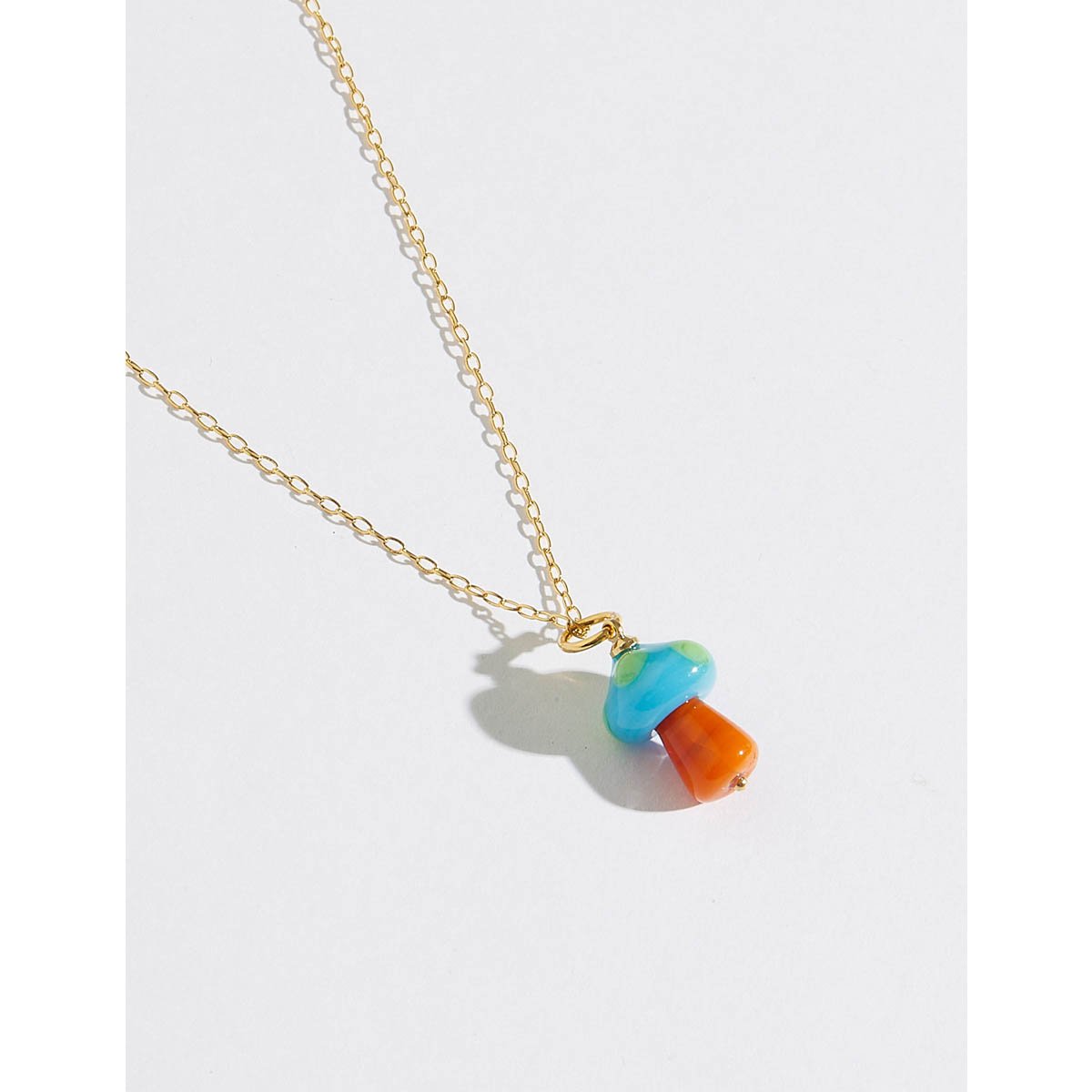Colar Pingente Cogumelo Laranja Com Azul