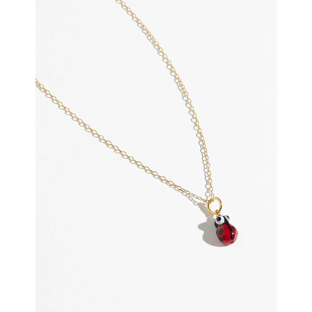 Colar Pingente Joaninha com Banho Dourado