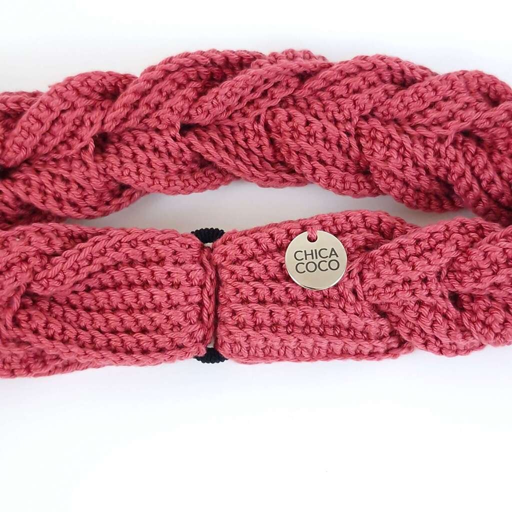 Faixa de Cabelo em Crochê Trançada Azevinho Rosa 2