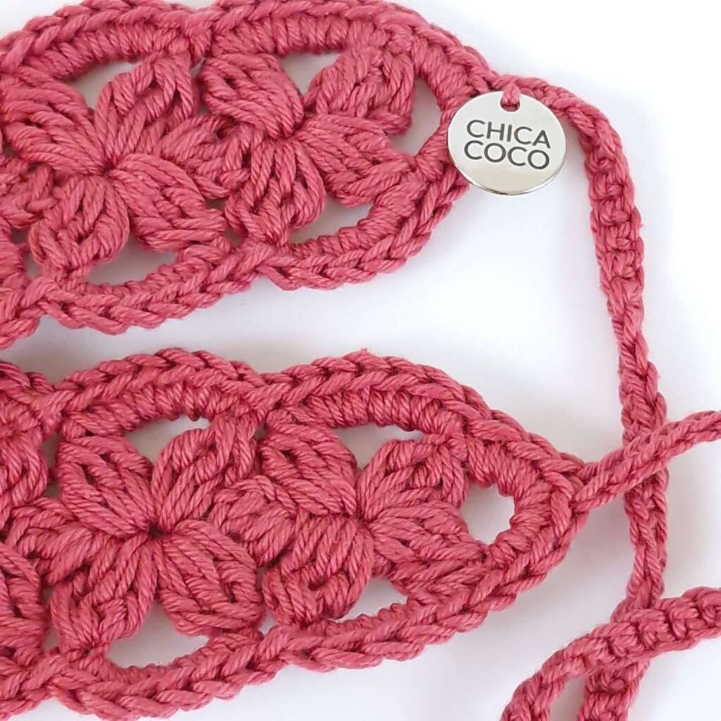 Faixa de Cabelo em Crochê Flor Azevinho Rosa 2