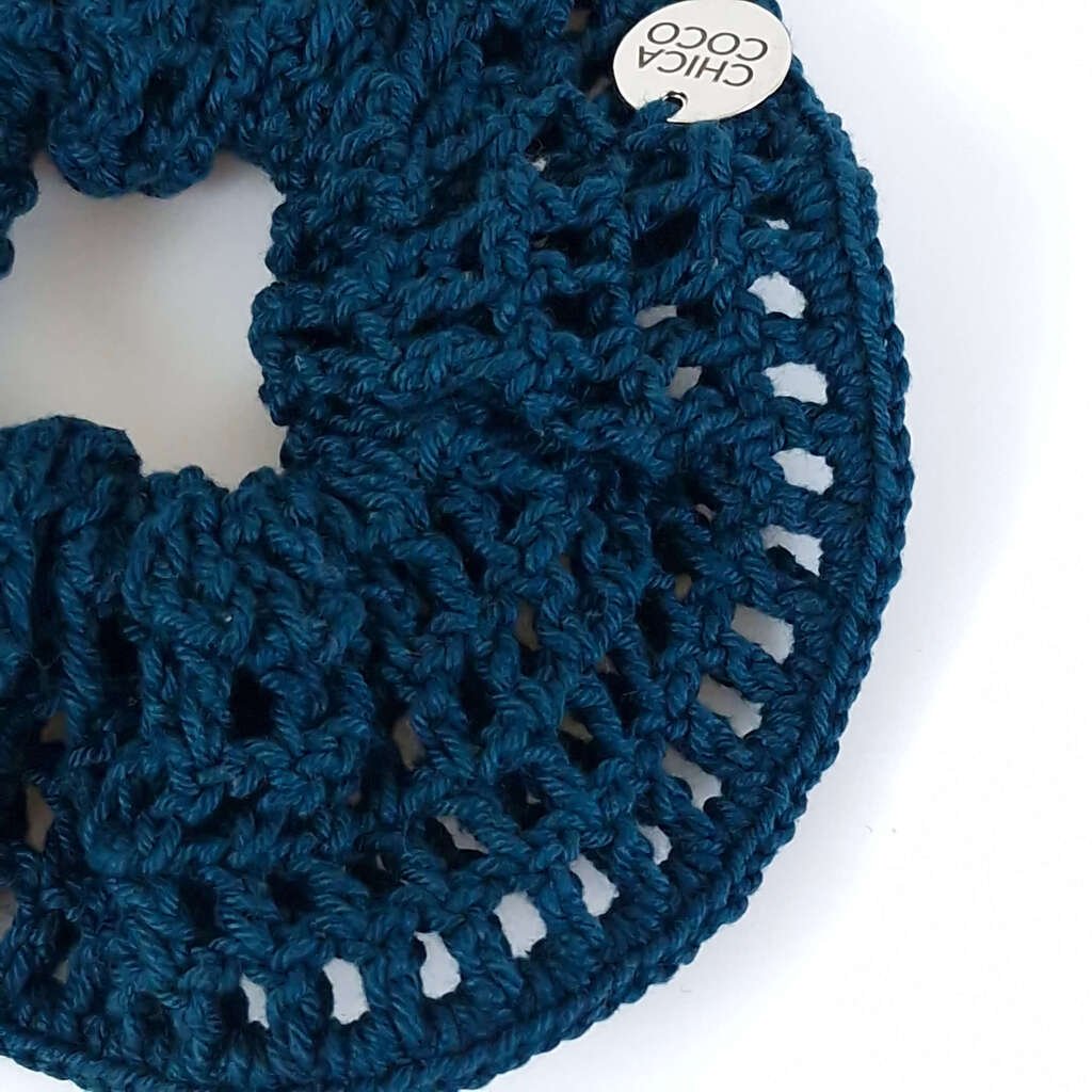 Scrunchie Redinha Dupla em Crochê Petróleo Azul 2