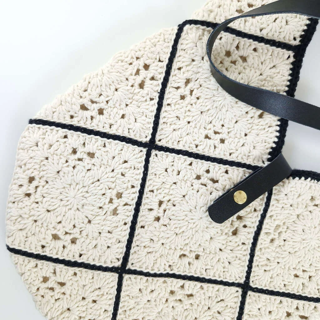 Bolsa Charlotte Off White com Preto Branco 5