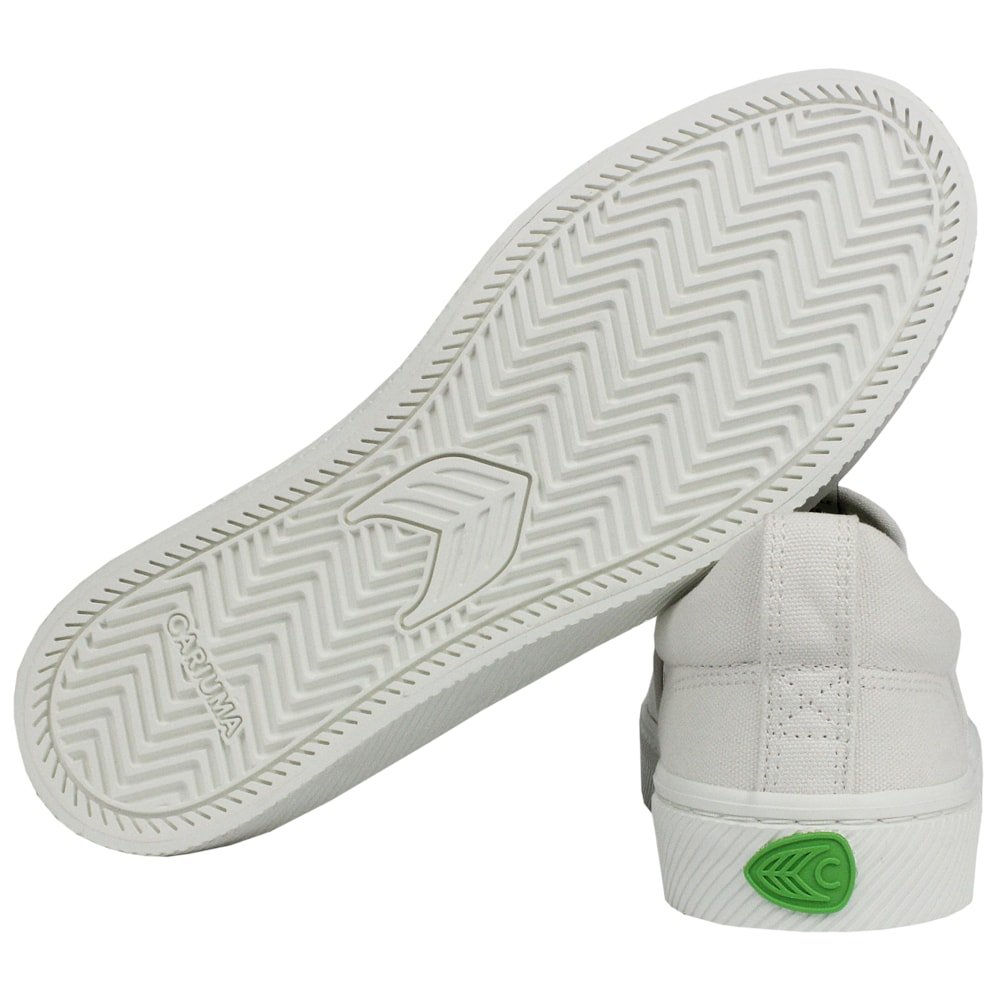 Tênis Cariuma Slip On Off White Canvas Importado Bege 5