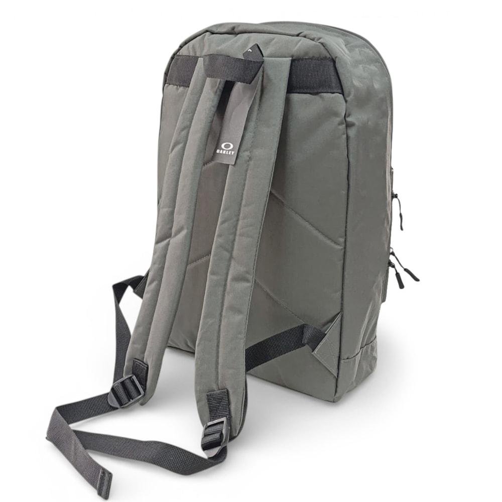 Mochila Oakley Confront Oxide Cinza 2