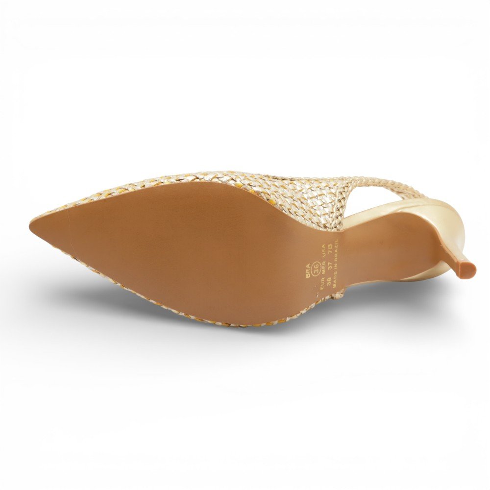 Scarpin Belluno Slingback Salto Alto Fino Vazado Tressê Ouro 9