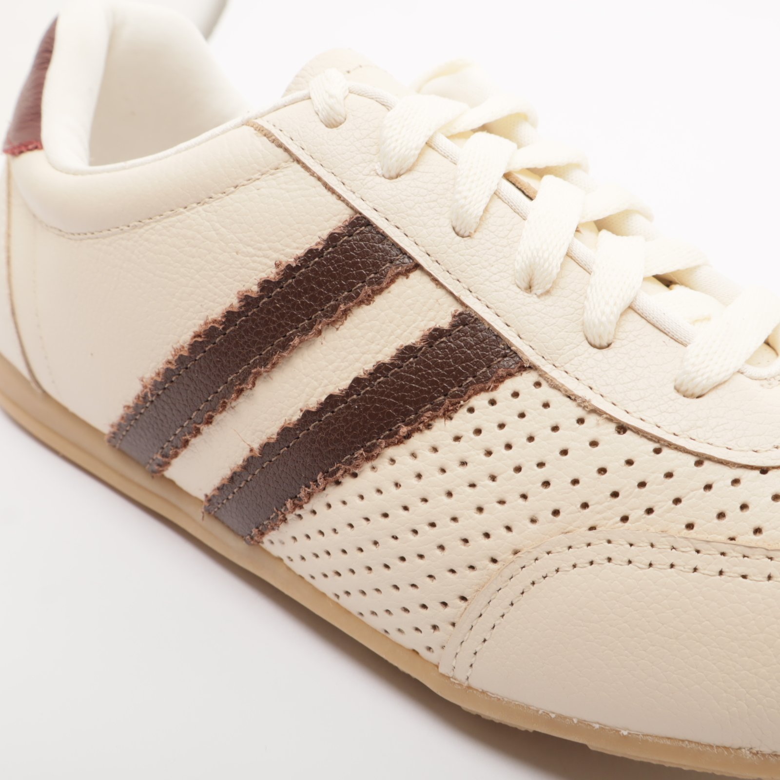 Tênis Boliche Belluno Vazado Couro Off White 6