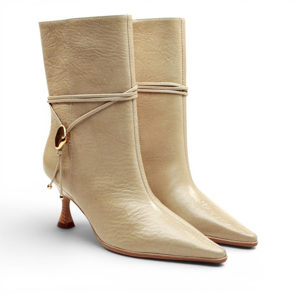 Bota Cecconello Salto Médio Bico Fino Tira Pedra Orgânica Off White 3