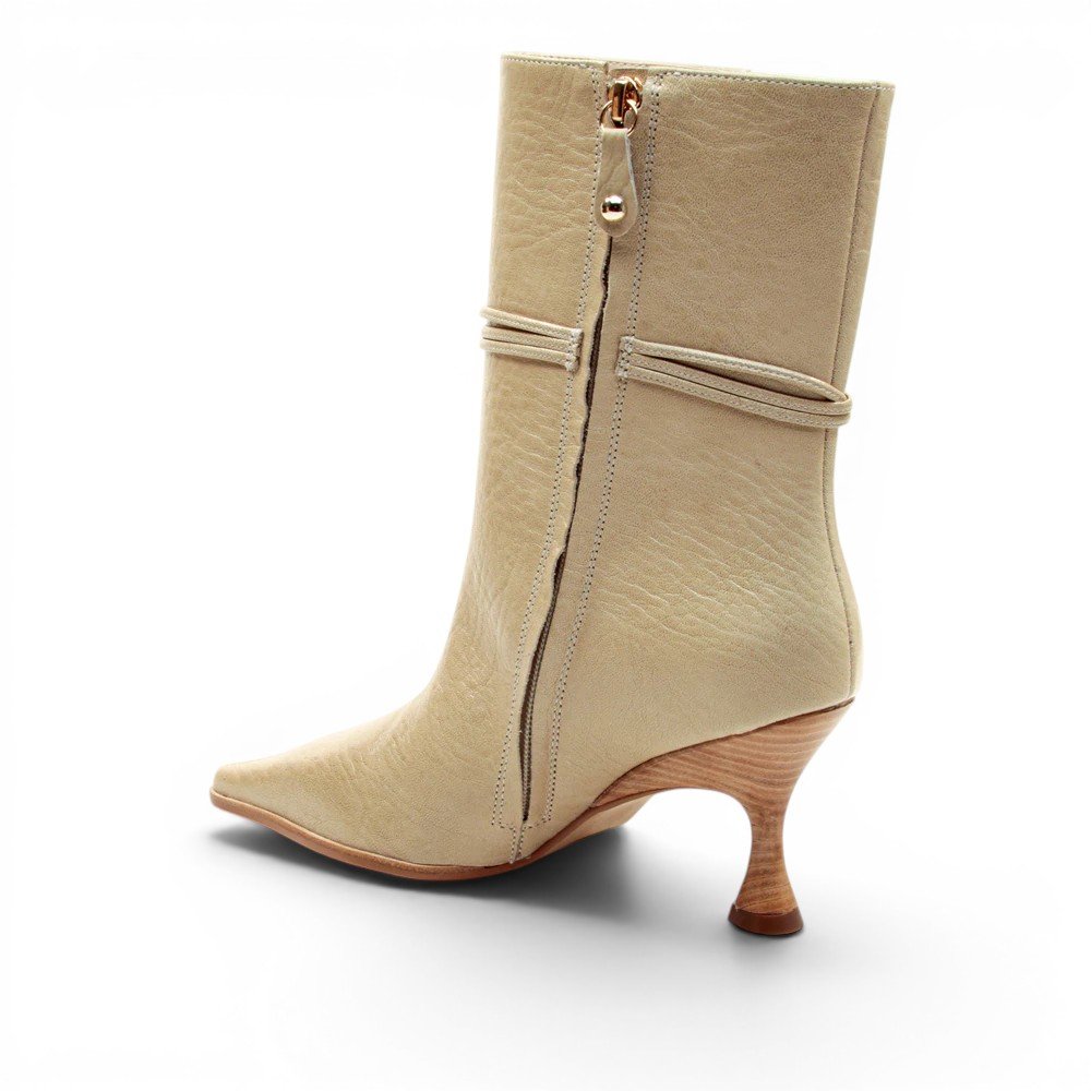 Bota Cecconello Salto Médio Bico Fino Tira Pedra Orgânica Off White 7