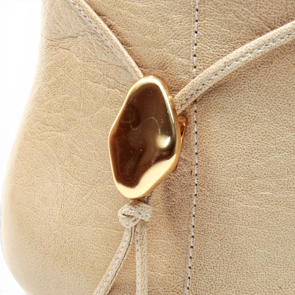 Bota Cecconello Salto Médio Bico Fino Tira Pedra Orgânica Off White 8