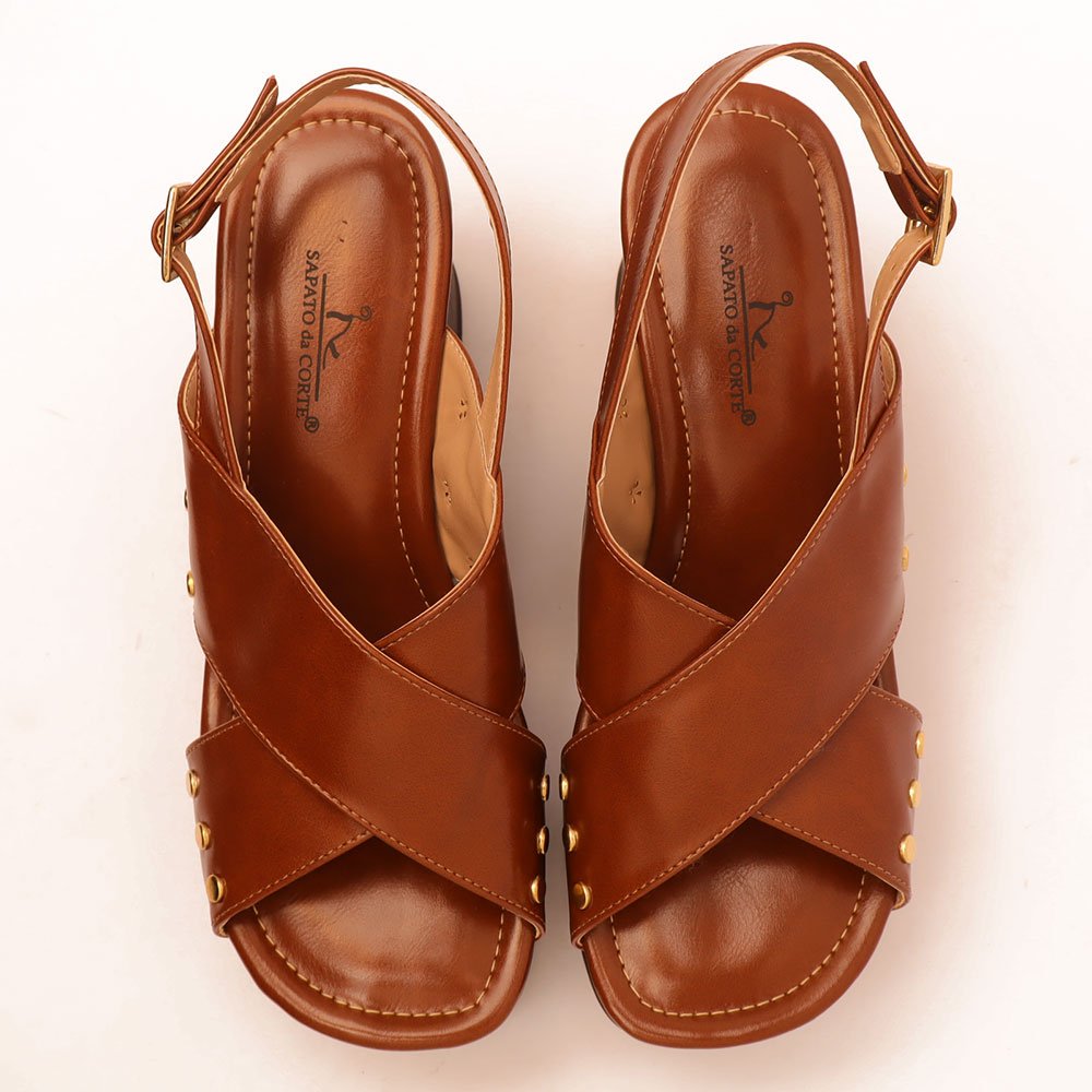 Sandália Sapato da Corte Salto Alto Clog Tachas Caramelo 5
