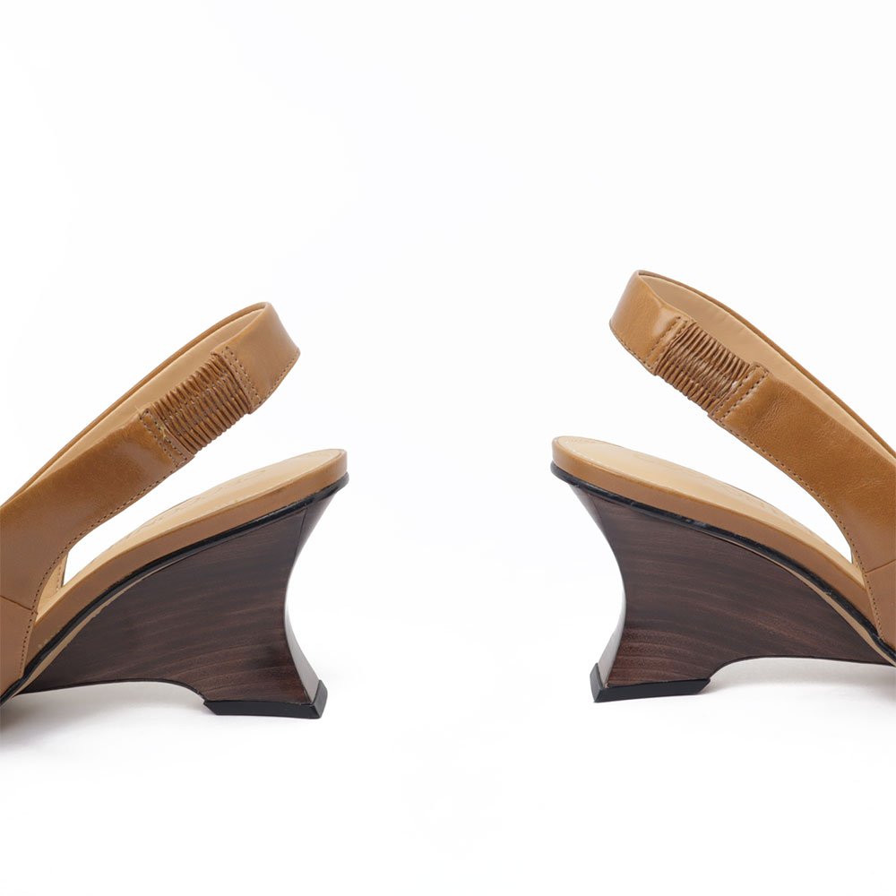 Slingback Cecconello Salto Anabela Alto Bico Fino Couro Caramelo 7