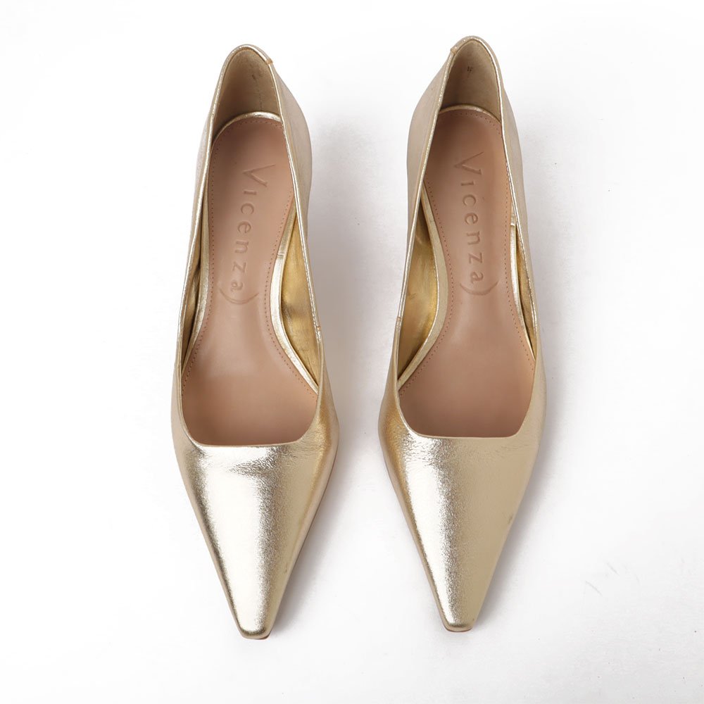 Scarpin Vicenza Salto Médio Alongado Bico Fino Couro Dourado 5