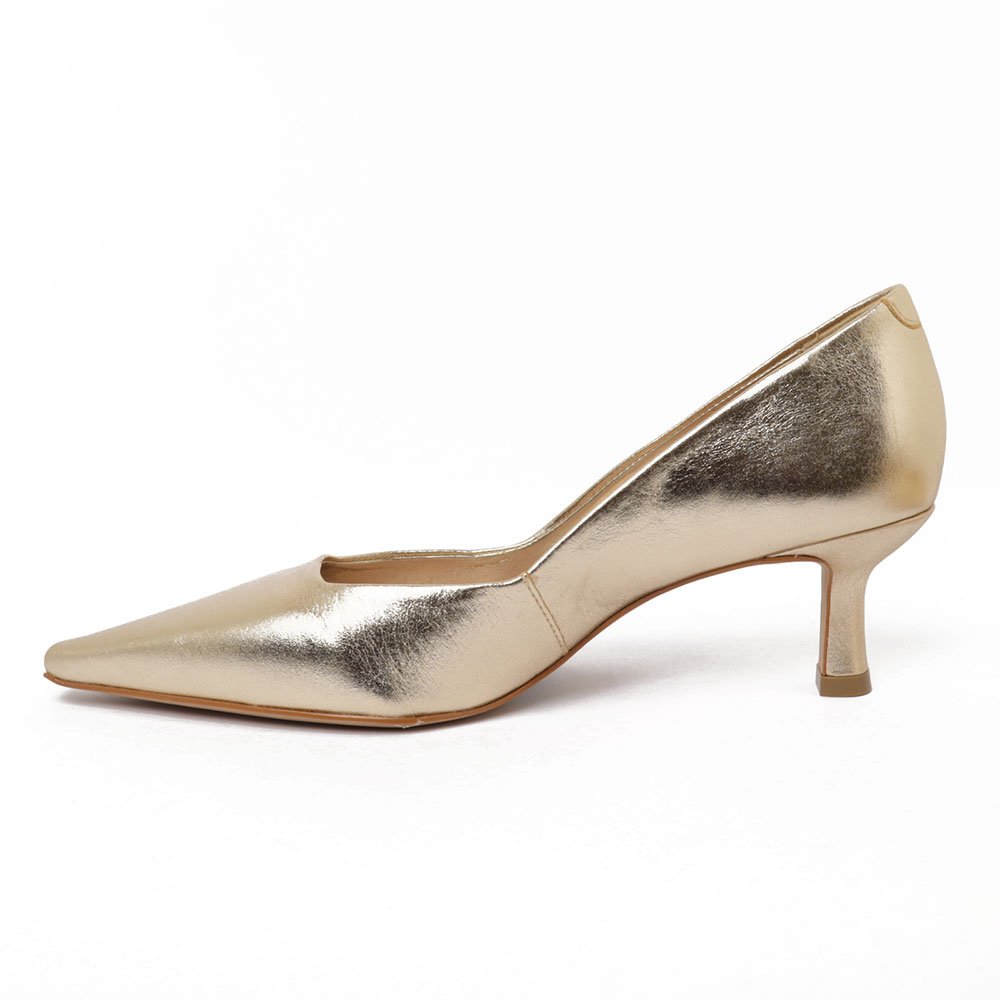 Scarpin Vicenza Salto Médio Alongado Bico Fino Couro Dourado 6