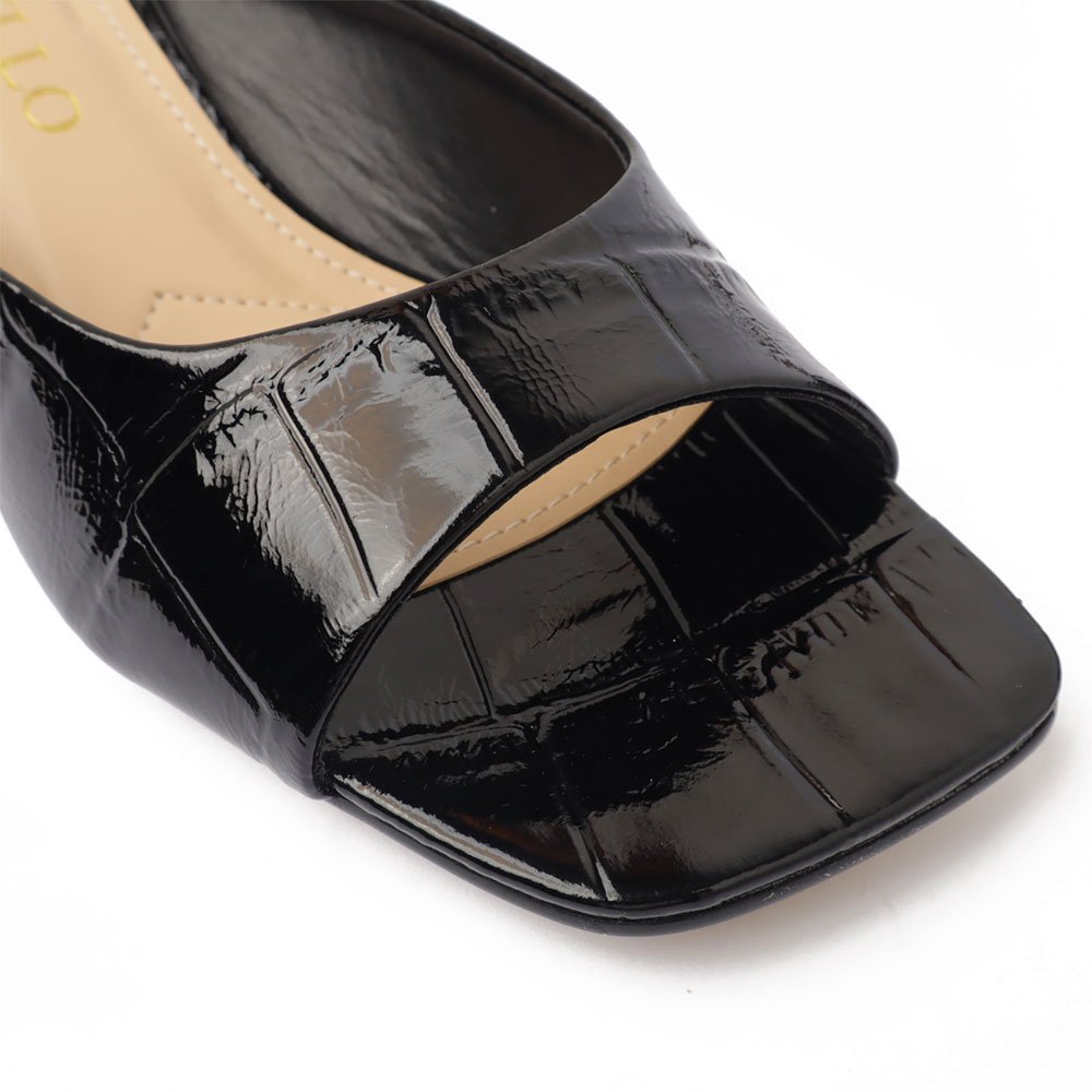 Tamanco Cecconello Texturizado Salto Baixo Bico Quadrado Preto 7