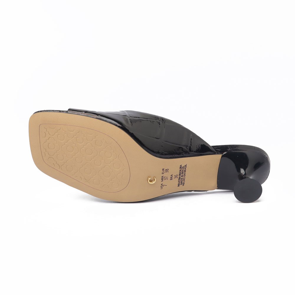 Tamanco Cecconello Texturizado Salto Baixo Bico Quadrado Preto 8