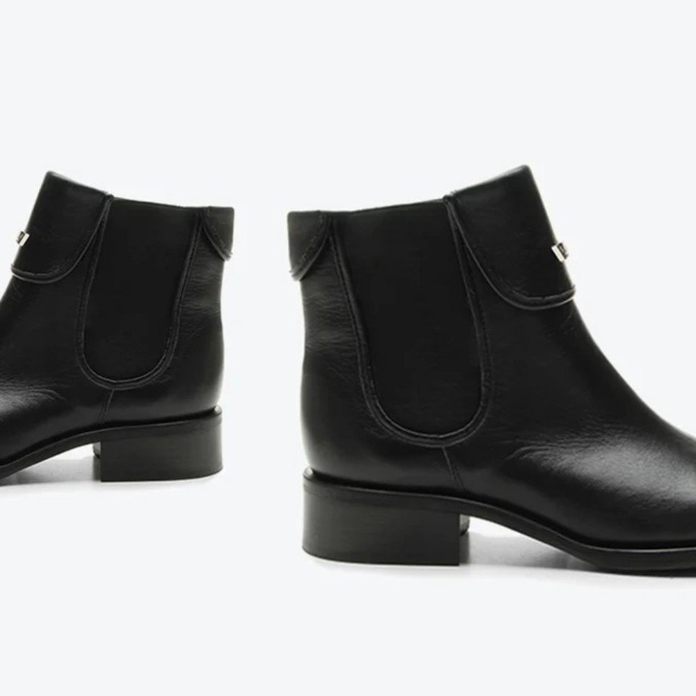 Bota Newport Vicenza Salto Bloco Baixo Couro Preto 5