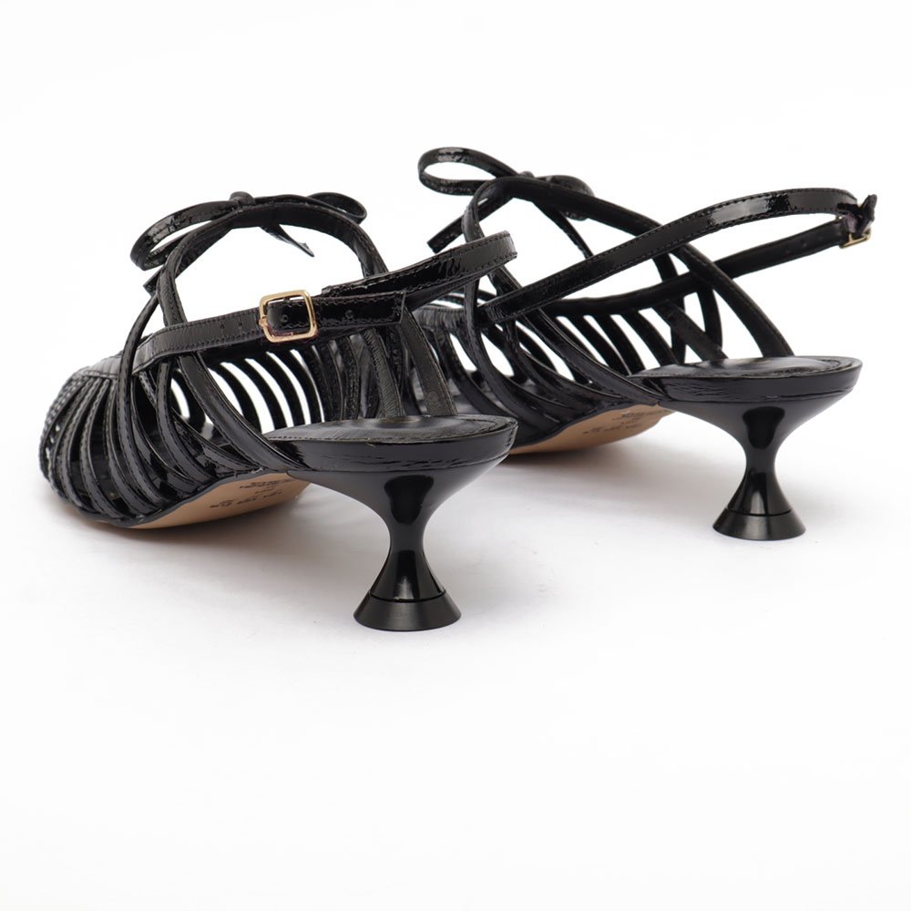 Slingback Cecconello Vazado Salto Baixo Couro Preto 4