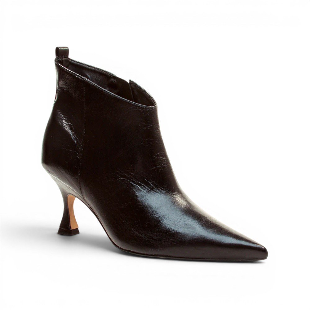 Bota Feminina Cecconello Cano Curto Assimétrico Salto Médio Couro -Produto 10 Preto 2