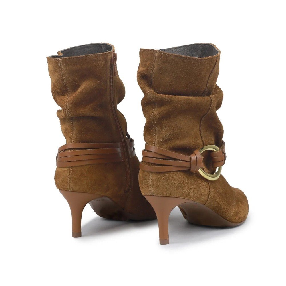 Bota Feminina Giulia Domna Salto Fino Médio Cano Franzido - Produto 37 Caramelo 3