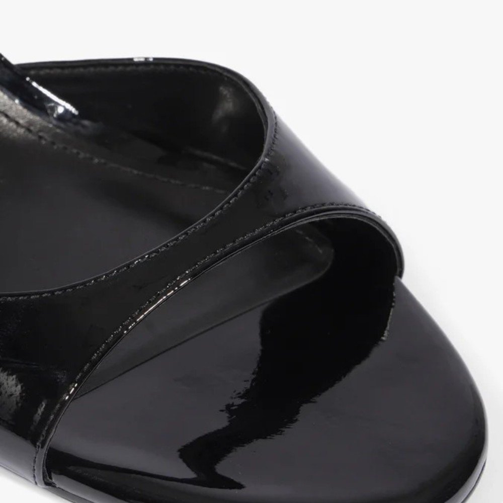 Sandália Feminina Schutz Lyra Couro Preto 6