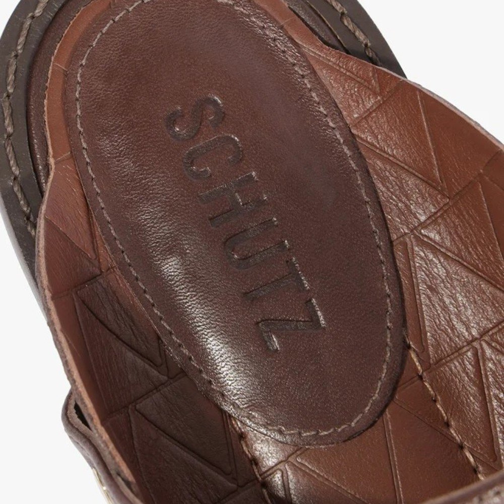 Rasteira Flat Schutz Shield Couro Marrom 4