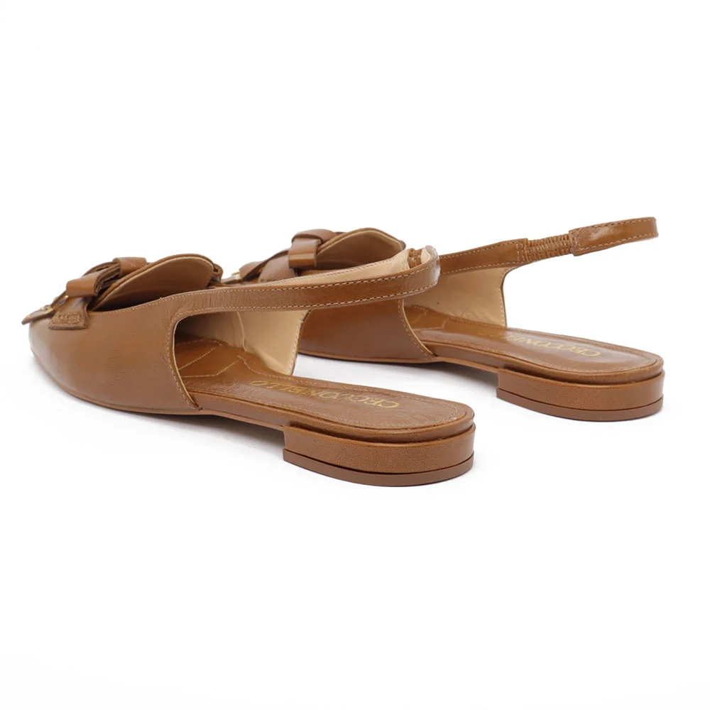 Slingback Flat Cecconello Couro Bico Quadrado Franja Caramelo 4