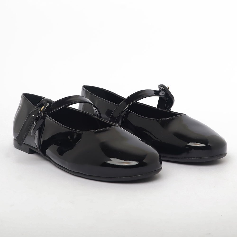 Sapatilha Belluno Bico Redondo Fivela Coração Preto 3