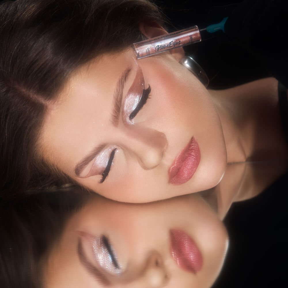Delineador Glam Eyes by Maria Catarina - Catharine Hill Diamante 4