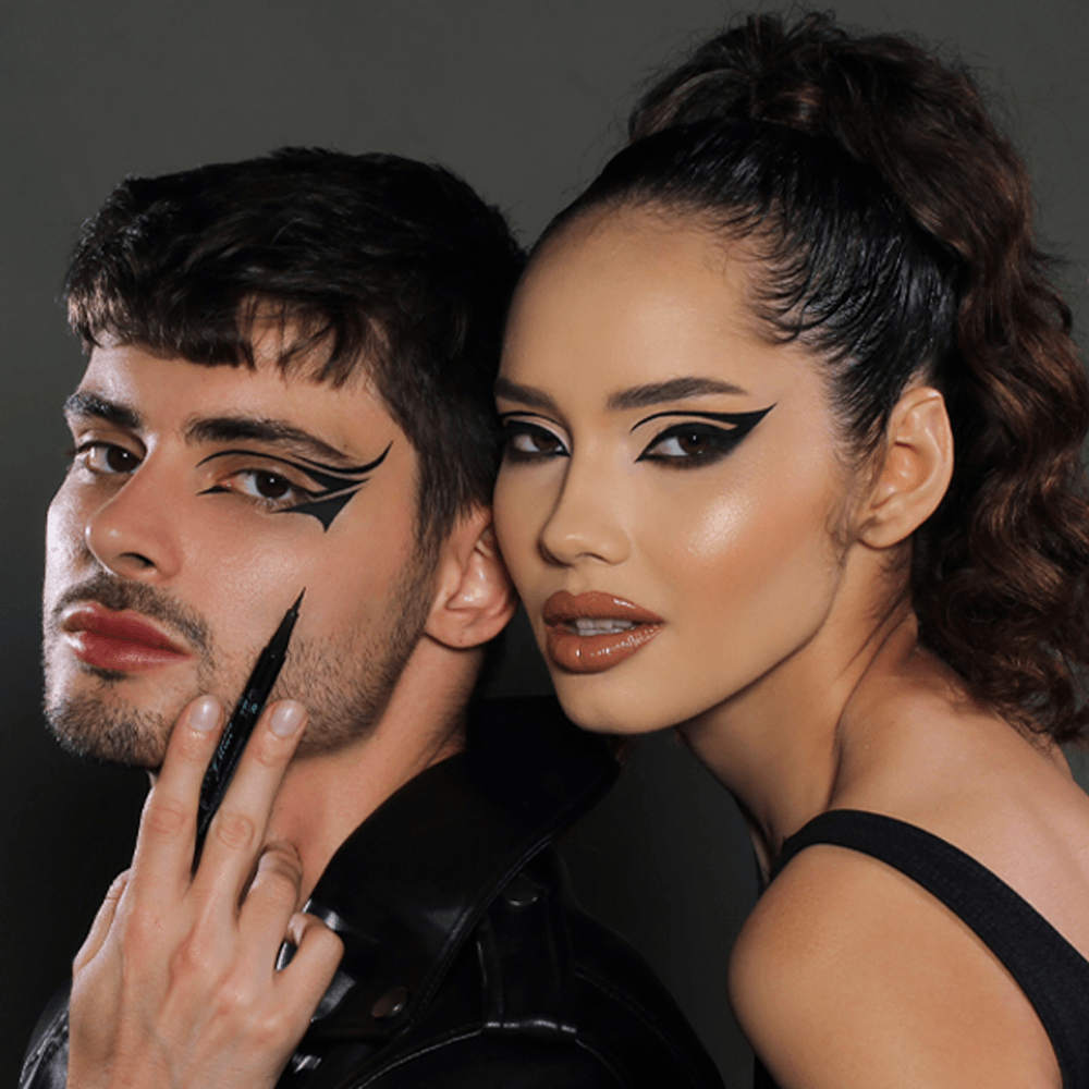 Perfect Liner - Caneta Delineadora - Catharine Hill Preto 3